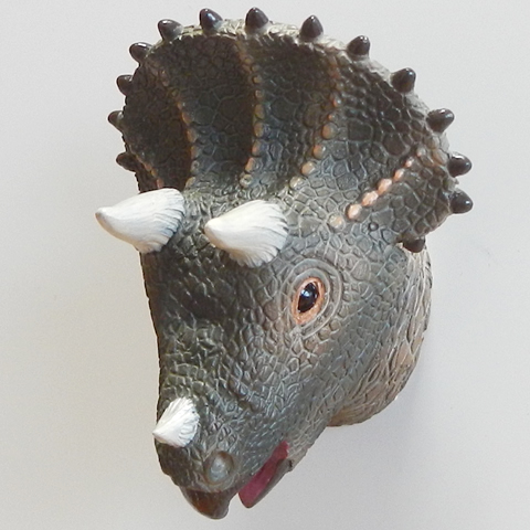 realistic magnett triceratops
